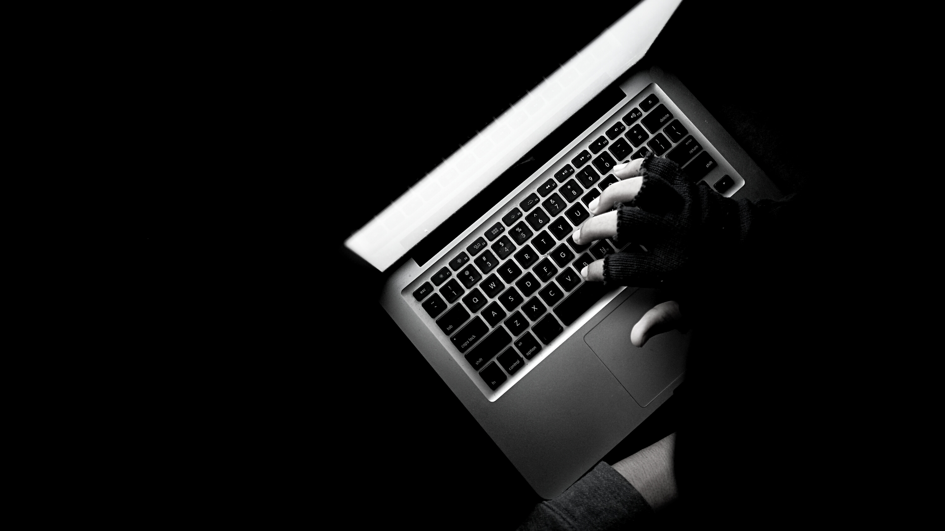 Best Ways to Protect Your Corporate Data During Laptop Theft